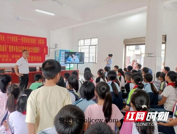 98f1f822db71aba28b5a33faf63ae136.marked.jpg 98f1f822db71aba28b5a33faf63ae136.marked.jpg