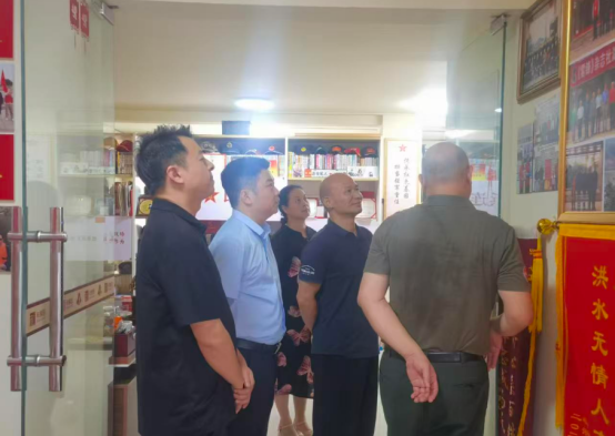 探索雷锋精神|湖南政法美术馆、警民网管委会一行走访《雷锋》杂志社湖南通联站 探索雷锋精神|湖南政法美术馆、警民网管委会一行走访《雷锋》杂志社湖南通联站