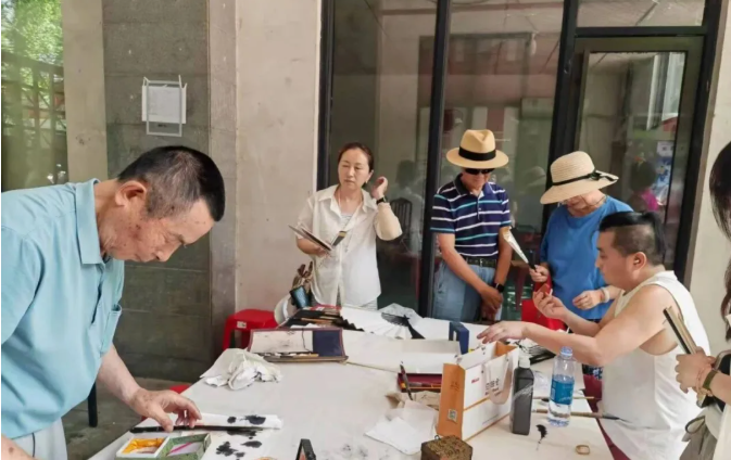 "文脉润社区法治弘正义公益传大爱"中华文化进社区公益活动首场文化艺术走进西街花园